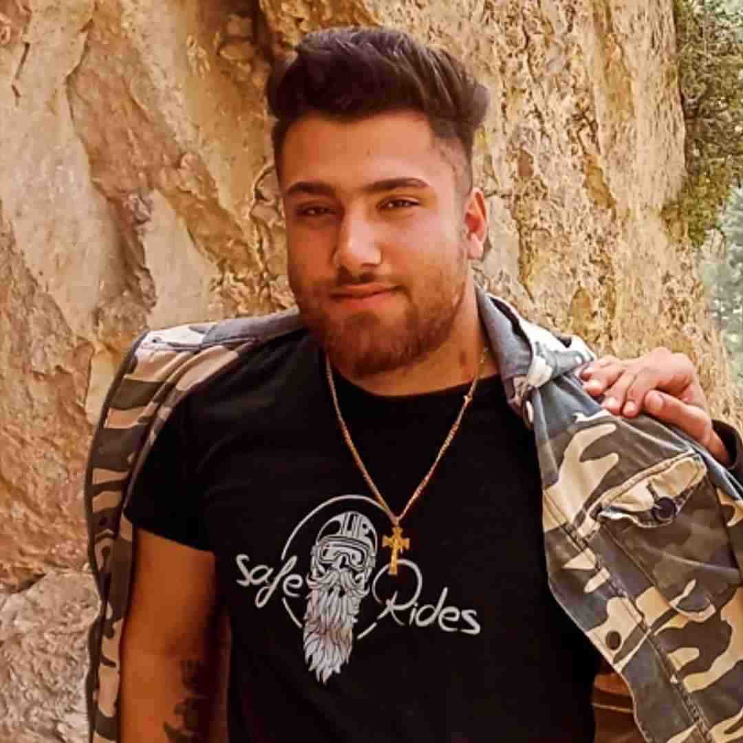 حامد سنجابی مردیم منو خماری حیرانیم بی شماری