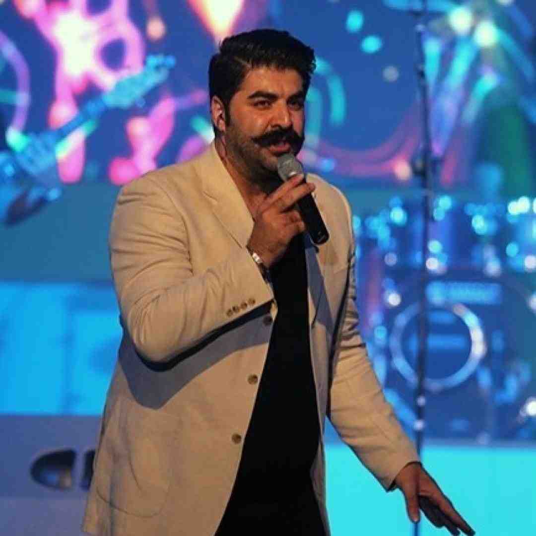 بهنام بانی شب عشق