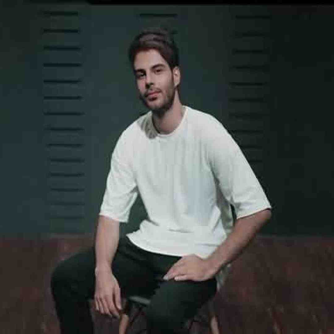 علی اکبر قلیچ چه تفاوت دارد منزل و کاشانه ی من کربلا خانه ی من