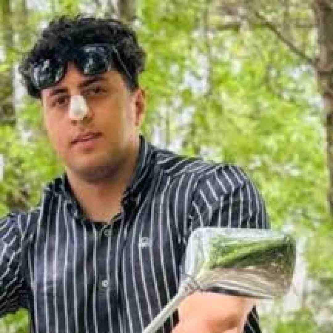 سبحان رستمی خودت تکی سطح یکی برای قلبم شدی