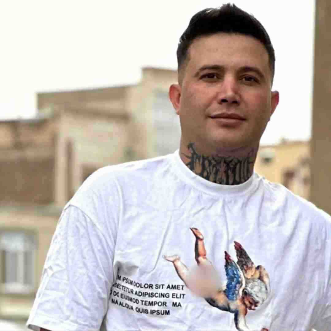 علی احمدیانی زیر چشم سیل مکنی قایم نکو ع مه سیلتو