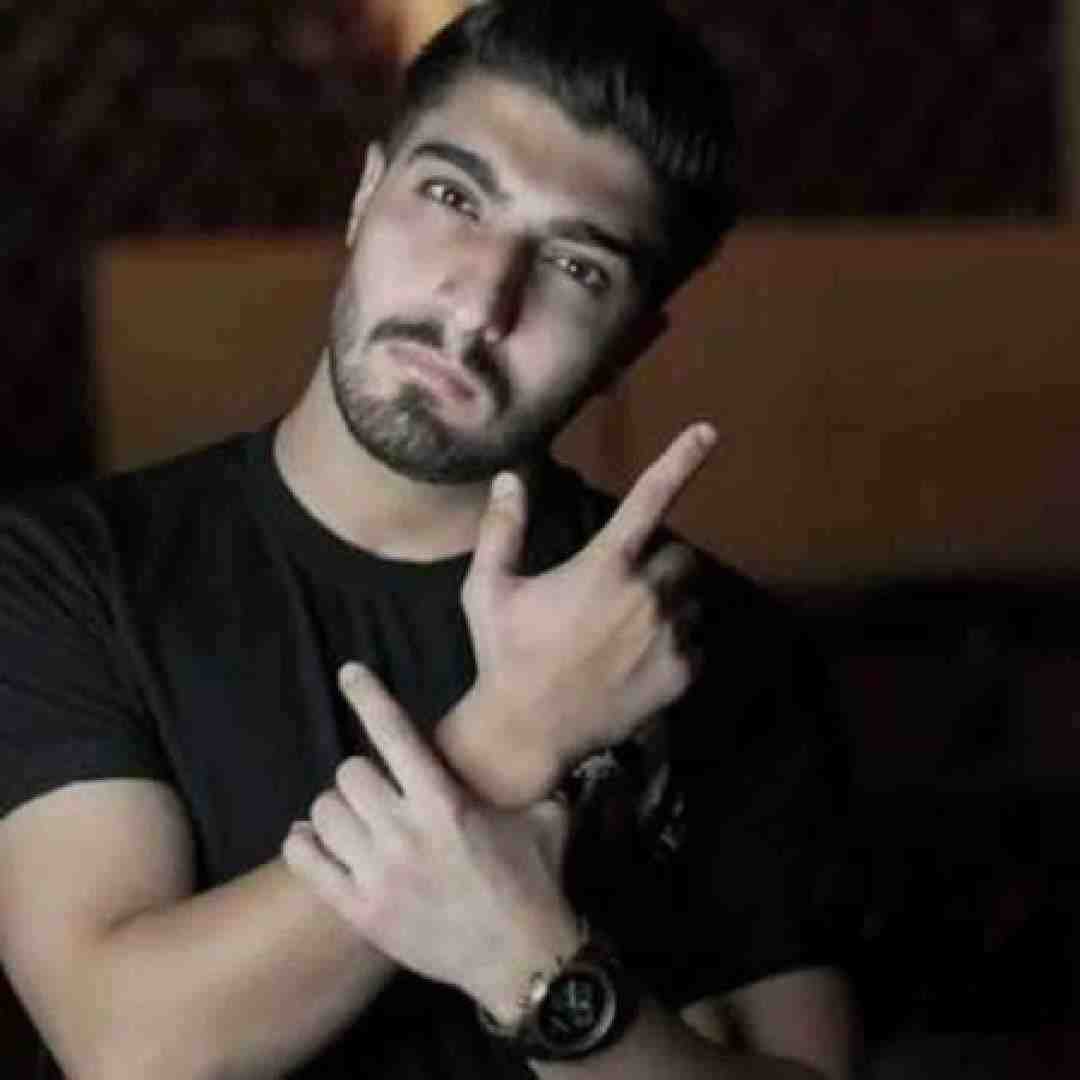 امیر رمضانی رژ قرمژ