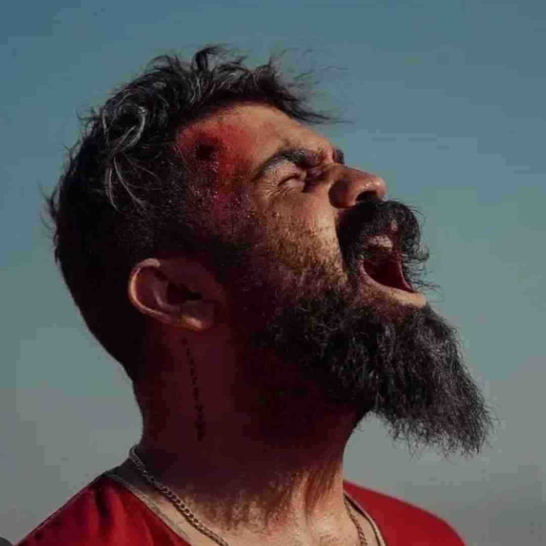 فرهاد جهانگیری یه اتاق تم تاریک وناو ای چهار دیواری