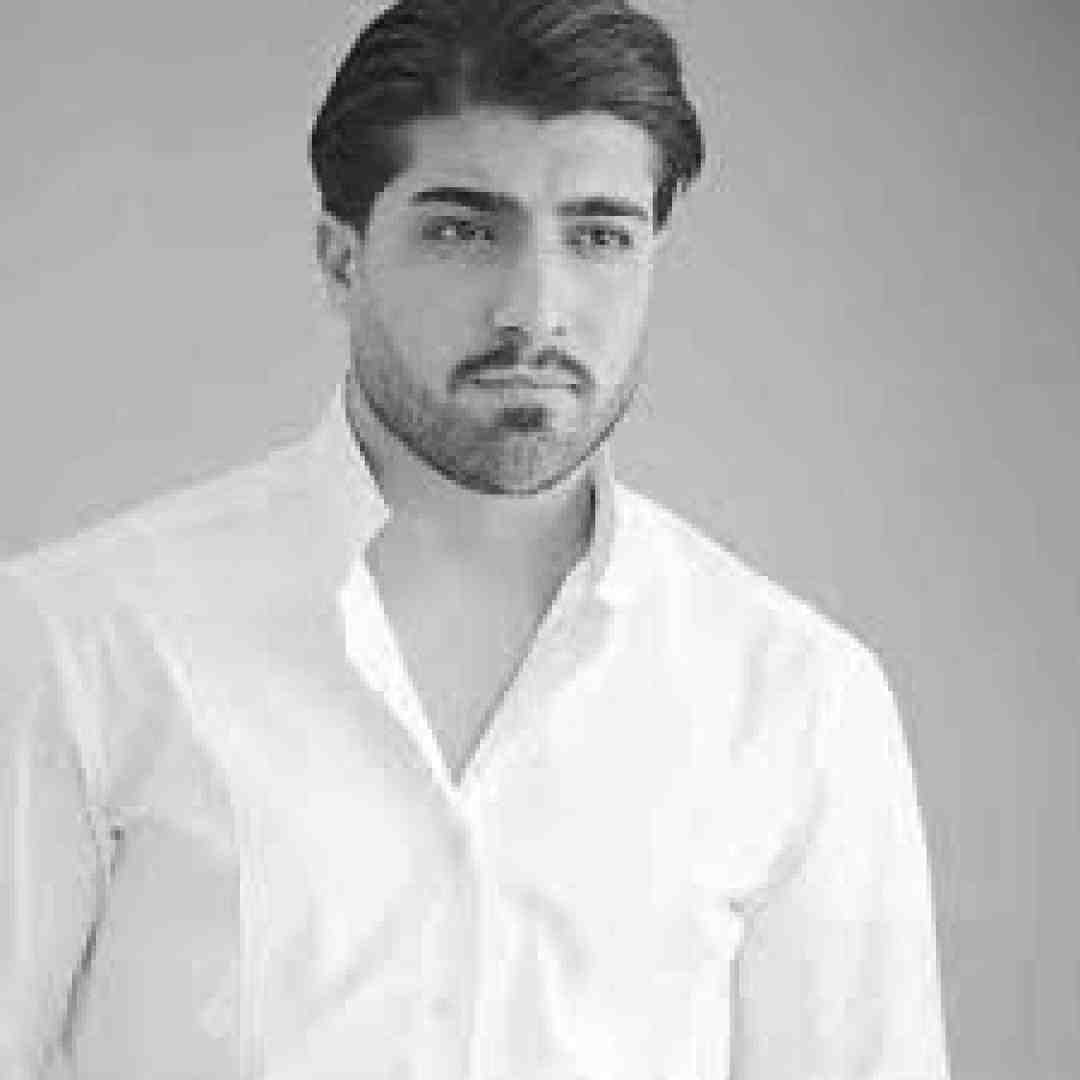 امیر لیام من تنها شدم آخه چرا بشت میگم کم حوصلم