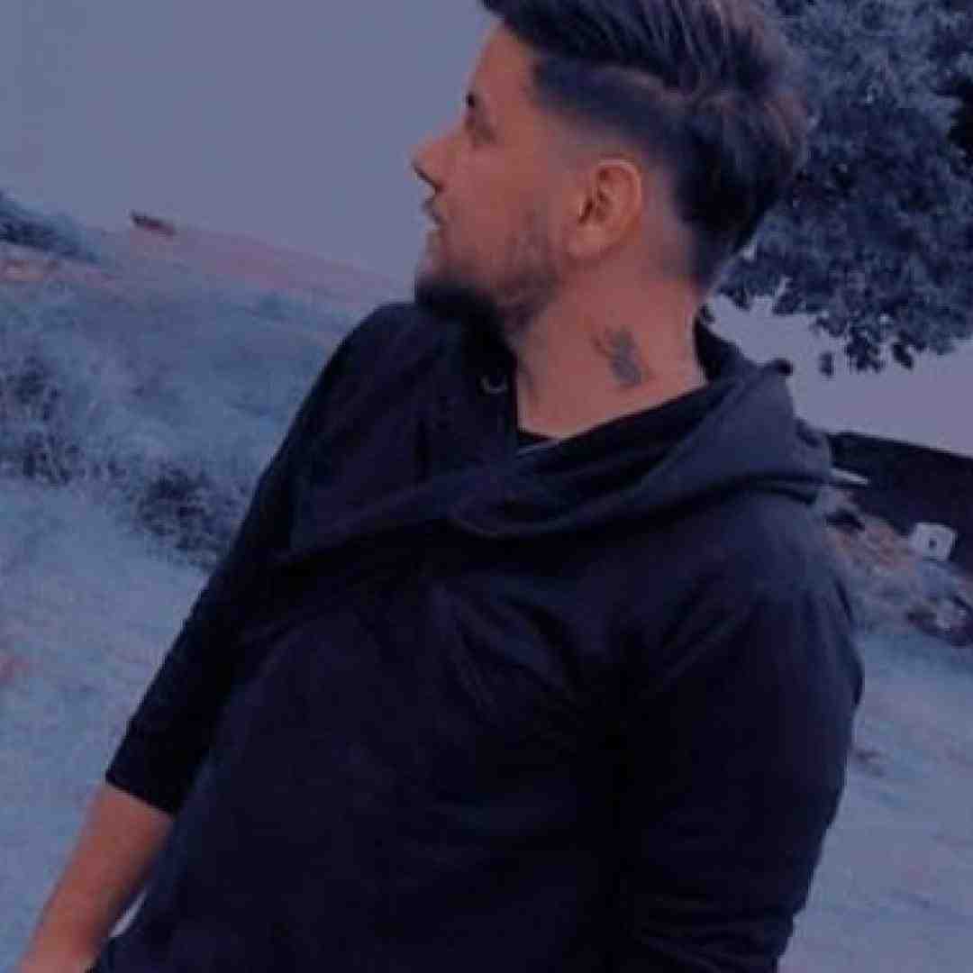 ارشاد من اون بیچاره شاهی که گذاشت روی سرت تاج