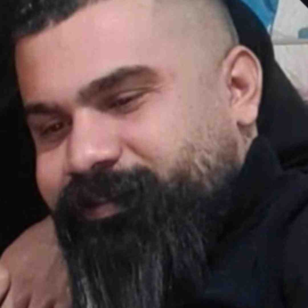 فرهاد جهانگیری دی ارام مردی ولی جنازت ها ناو قلبم