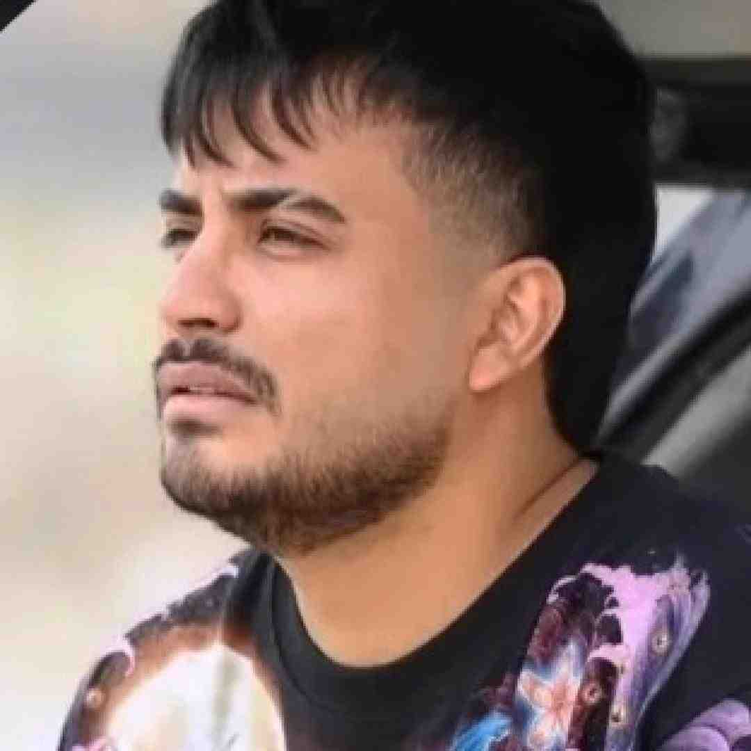 میلاد راستاد بیا تو بغلم دلم میخواد بوت کنم