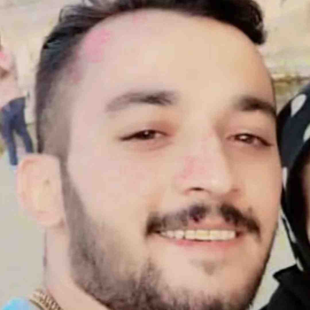 هومن آدینه جالبه این رابطه دلم هنی بی تابته
