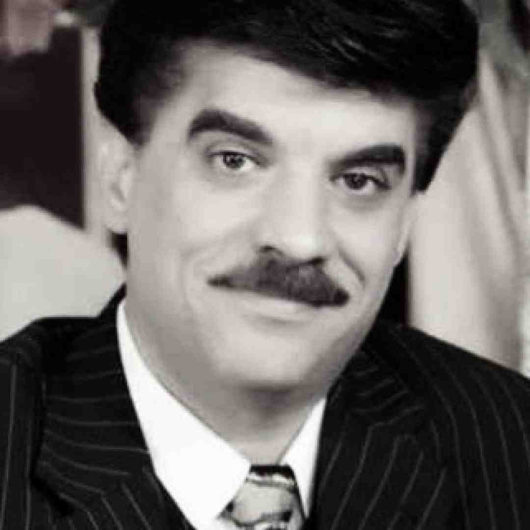 جهان حس میکنم دیگه دوسم نداری حس میکنم