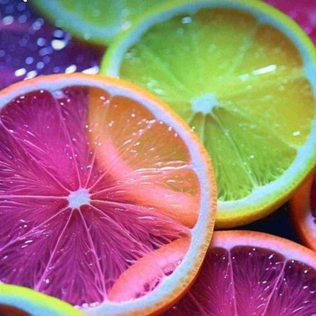 تو که در تاریکی ام دریای نوری با صدای زن
