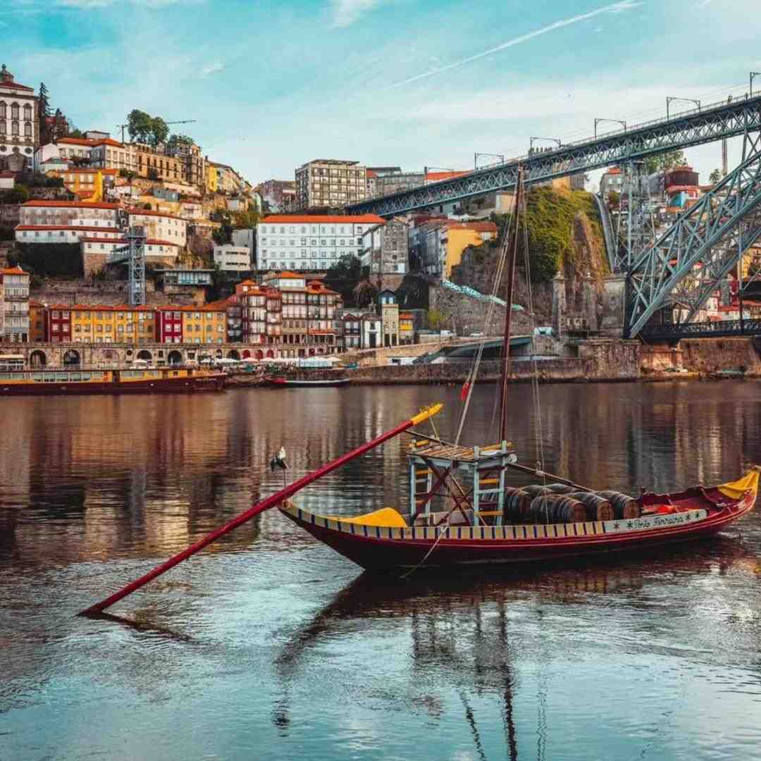 میگن سبز رنگ زندگیه واسه من چشما تو سبز ترینه