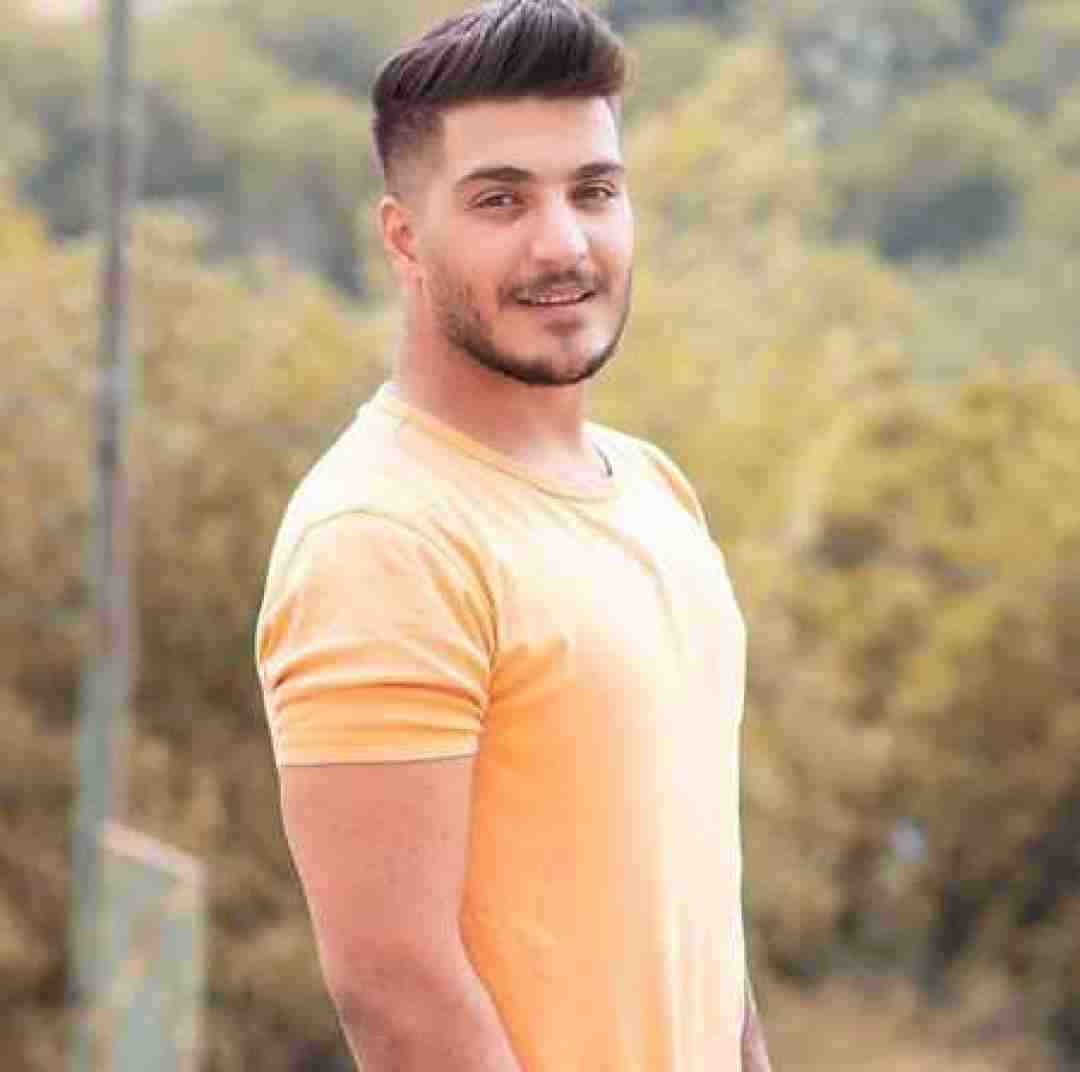 آرمین برمایه یه فقط عشقم نیه یه باوگو برامه