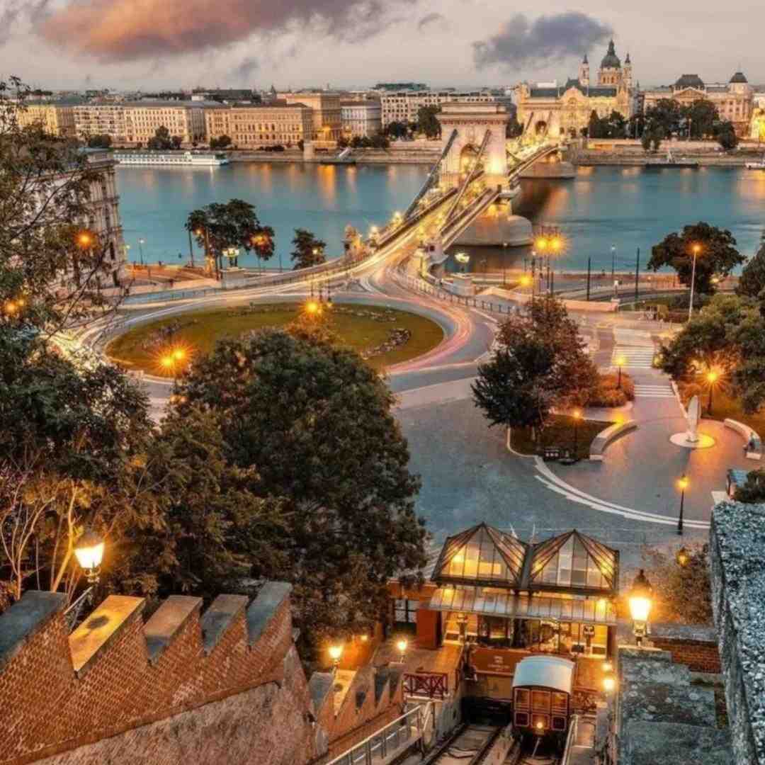 آیسو بیتز و صامت راز