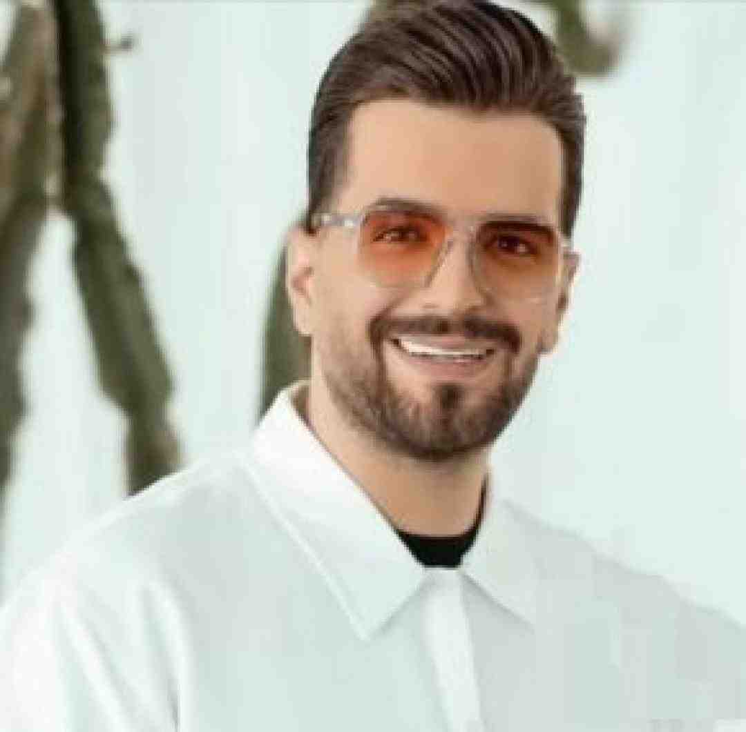 آصف آریا عشق تو می ارزه به درد سراش پیش تو می گیره آدم نفساش