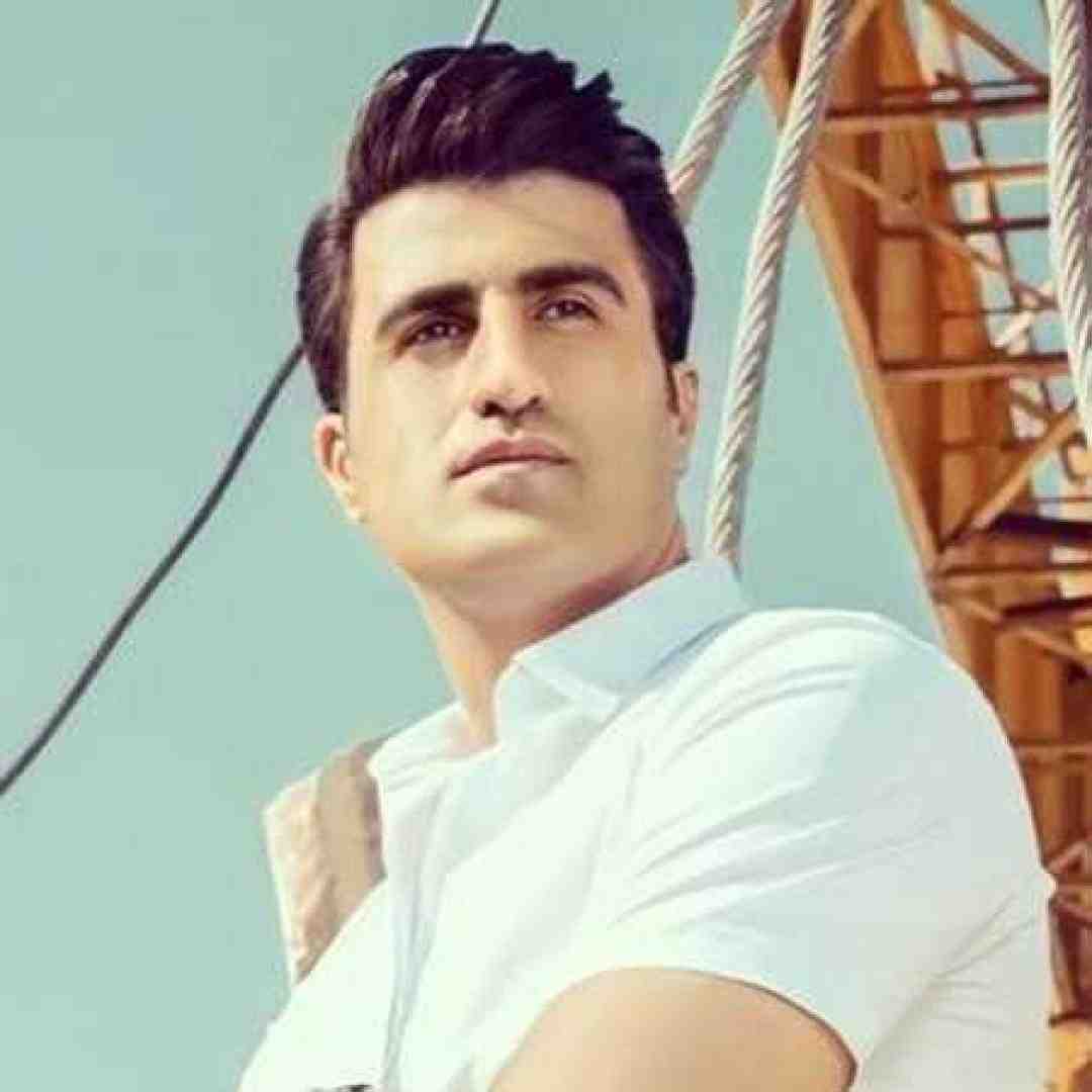 محسن لرستانی گفتم تو شیرین منی گفتی تو فرهادی مگر