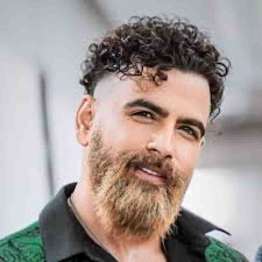 معین زد چشماتو بپوشون تو از همه اون نگات تمامش