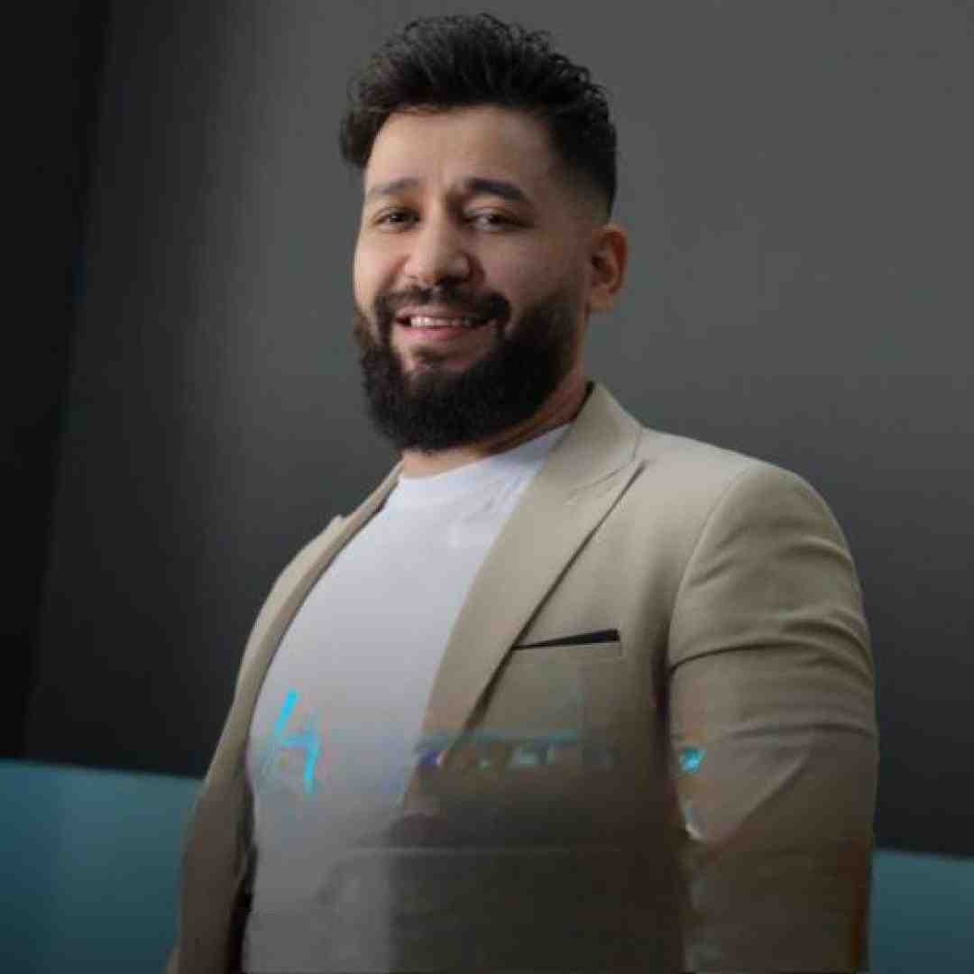 سیامک هاشمی اوریمه دوشوبسن