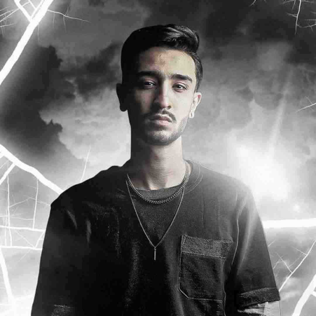 مستر کیارش باشه ولی 