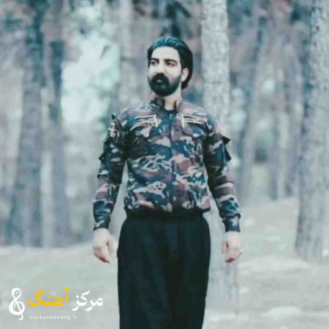 میلاد غلامی له ناو اینستا لباس کوردی کنه ور
