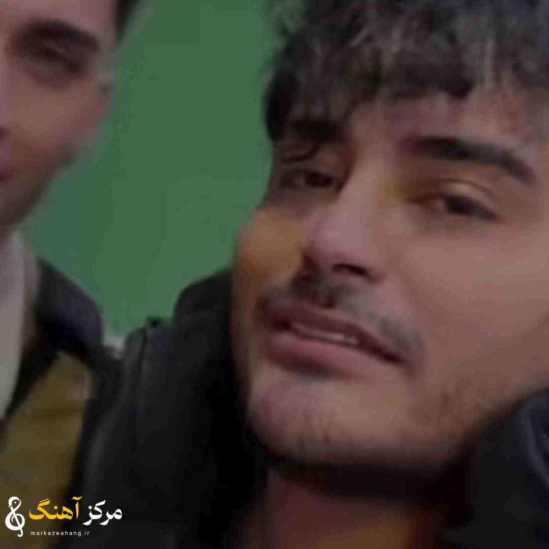 میلاد راستاد بغلم کن که شدم تشته بوی بدنت