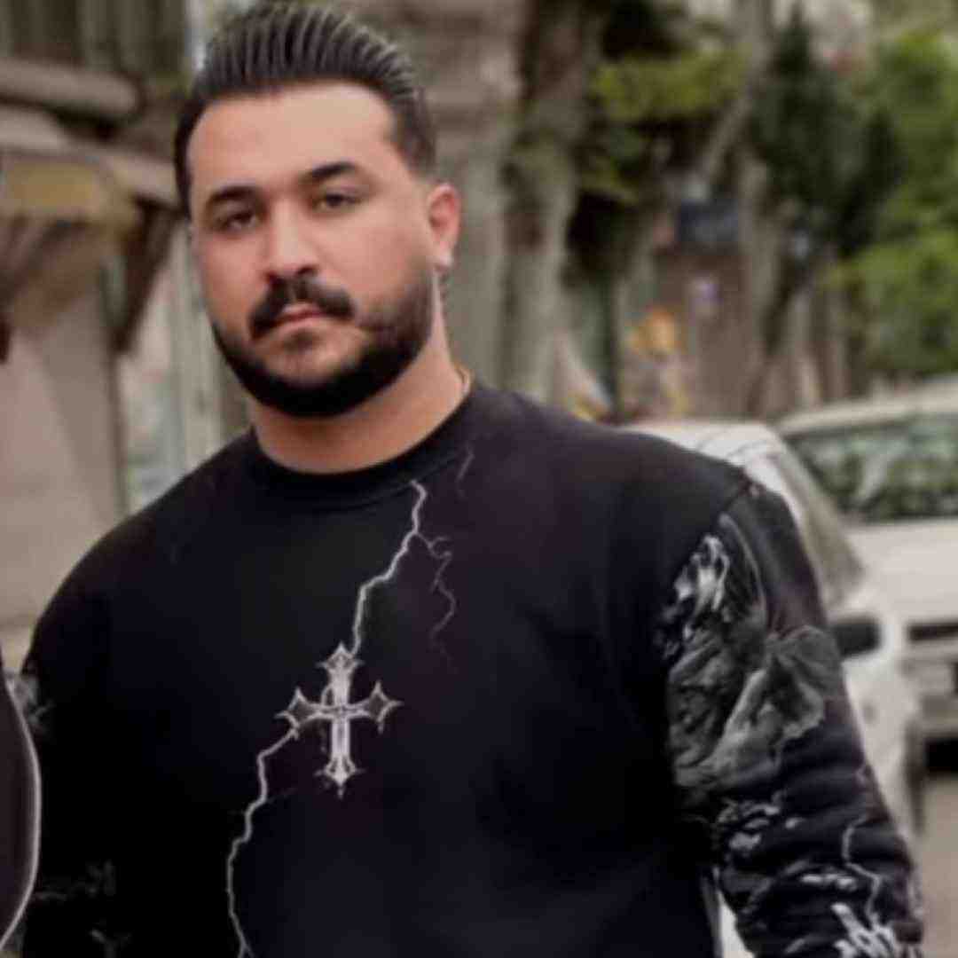 رضا کرمی تارا ﻣﻦ ﺷﺪم دﻳﻮاﻧﻪ اﻳﻦ زﺧﻤﺎ ﺗﺎ آﺧﺮش روی دﻟﻢ ﻣﻴﻤﺎﻧﻪ