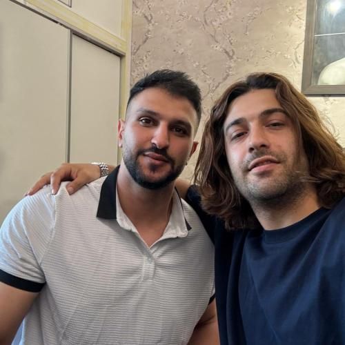 مهراب بیداری زد به سرم دفتر و خودکارم با عشق