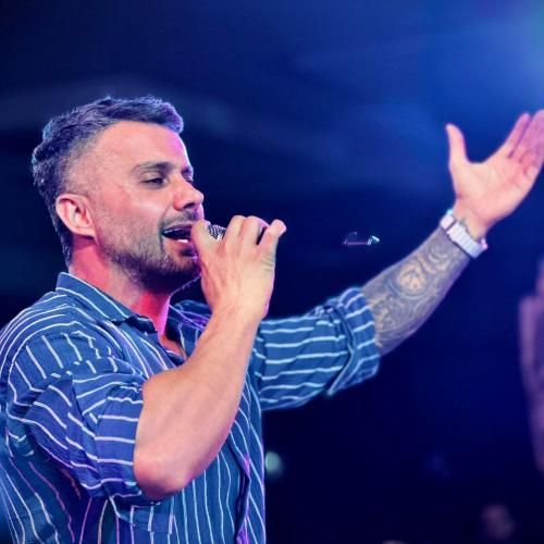 ابی عالی تی نازو تنی خنده