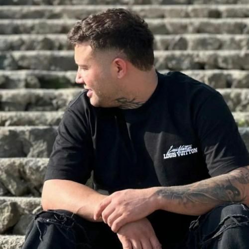 دانلود آهنگ علی احمدیانی به نام بگید به خدا قسم مه مردم سزای خدایی