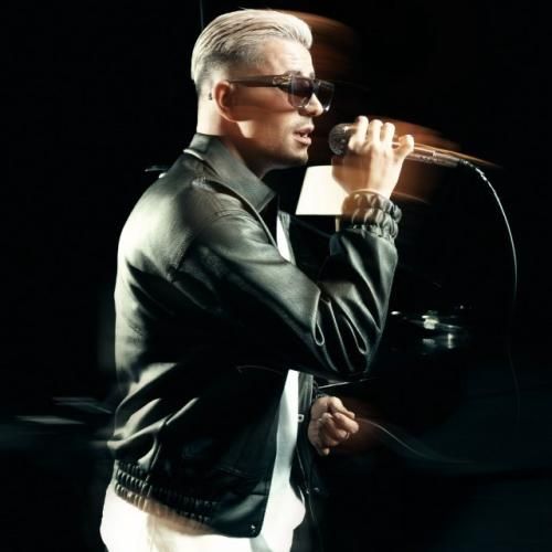 علی حسینی سر لجبازی موهاتو زدی ولی چقد بهت