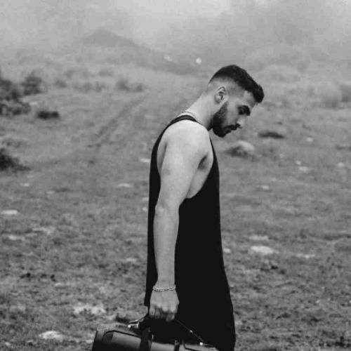 دانلود آهنگ نیما نورانی به نام نیستی ببینی چه حالی داره قلبم این زندگی