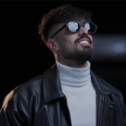 علی رستمیان هیشکی نمیفهمه درد دلامونو نمیشنونه انگار