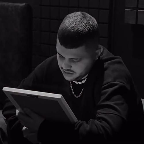 دانلود آهنگ آرمان حسینی به نام گل منو پر پر کردن رفت یه تیکه