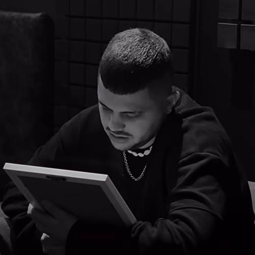 دانلود آهنگ آرمان حسینی به نام این همه درد و غم حق ما نبود انقده گریه