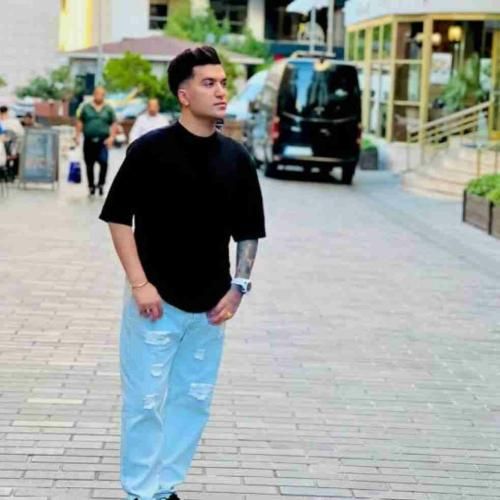 دانلود آهنگ سجاد فرهادی به نام هی بریز واسم سر بره احساسم