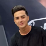 دانلود آهنگ جدید من سرنوشتم با عالم آدم حسابی فرق داره از ابوالفضل رحیمی